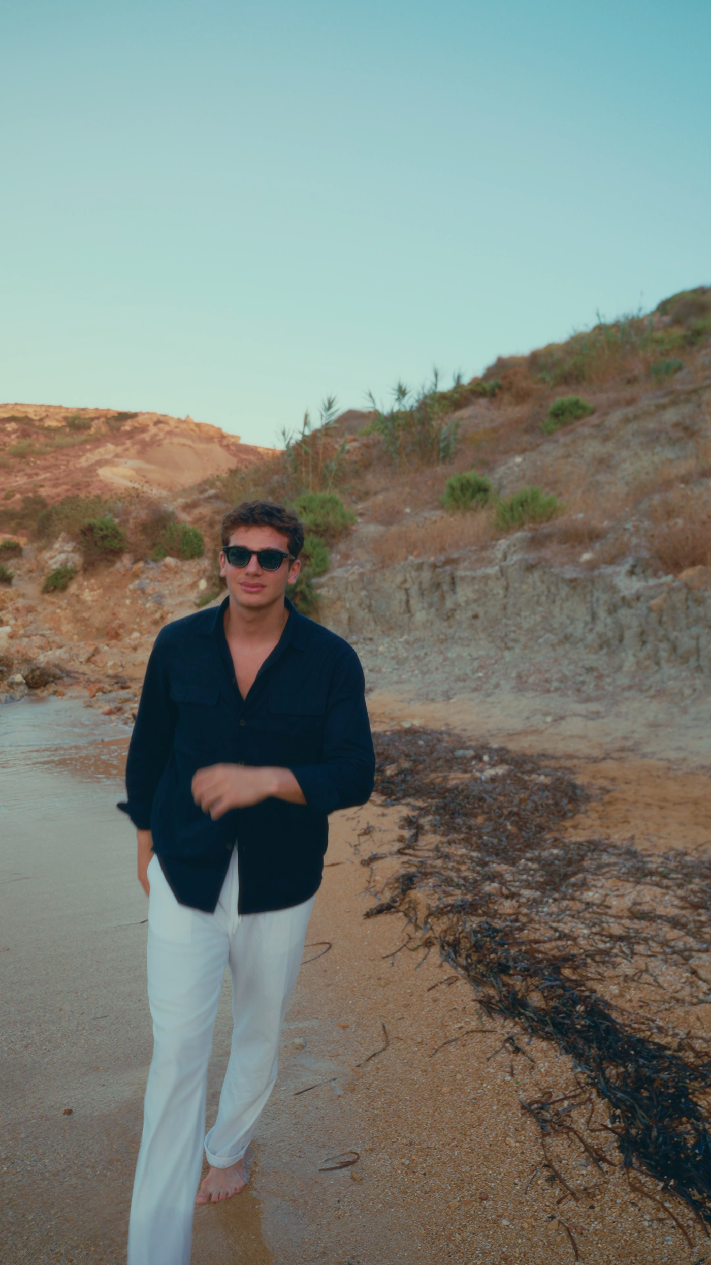 The Linen Resort Overshirt