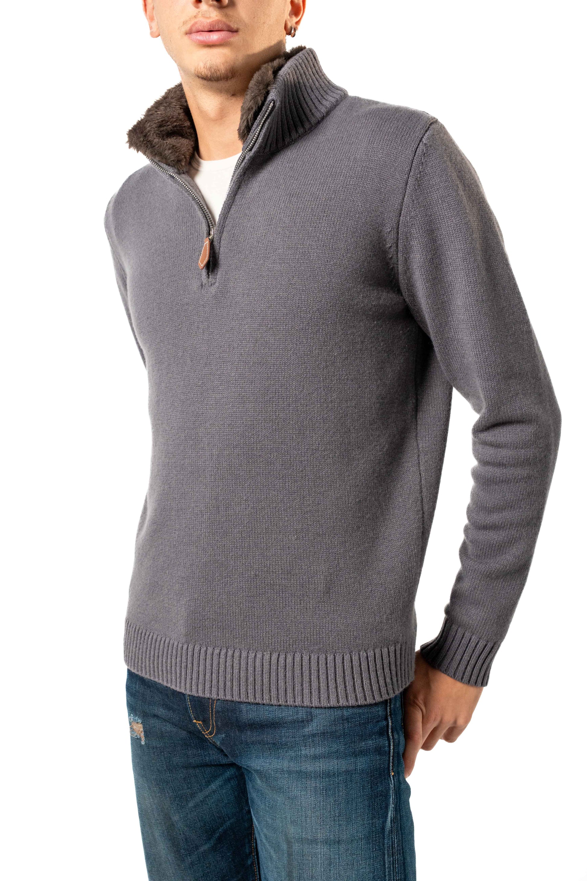 Fur Collar Half-Zip  | Dark Grey